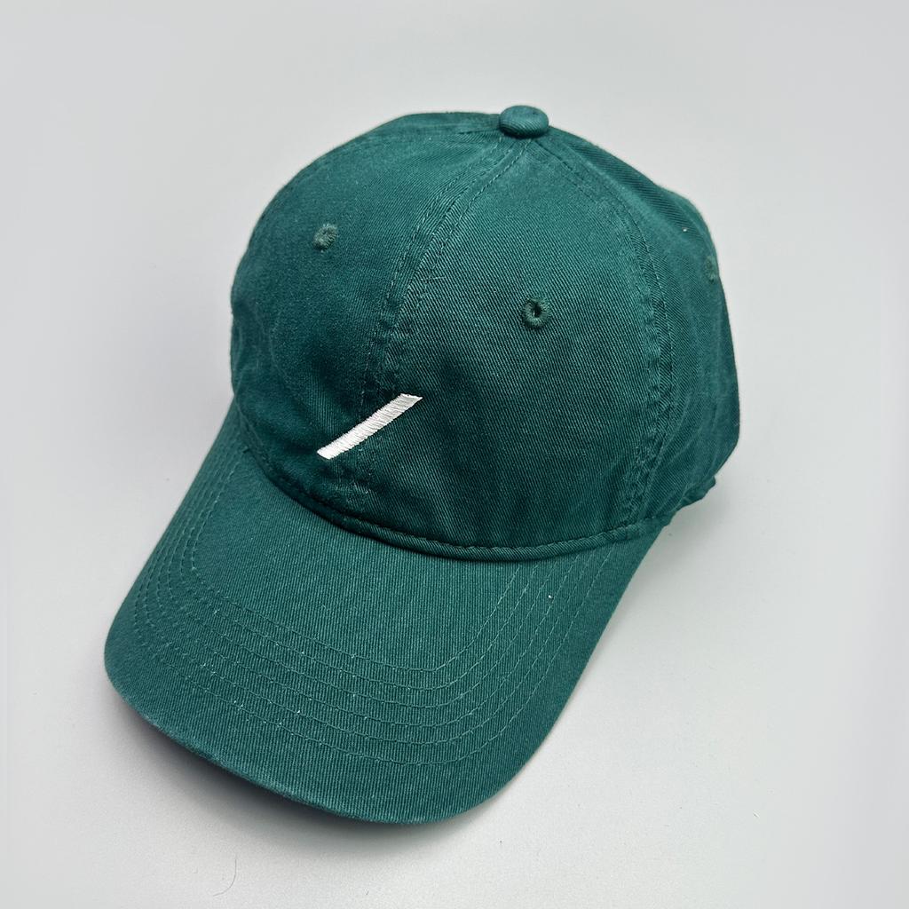 Embroidery Slash Show Face Small Baseball Cap Men And Women Versatile Fashion Sunshade Simple Cap
