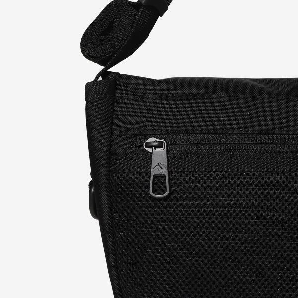 Fila Tech Messenger Bag Small
