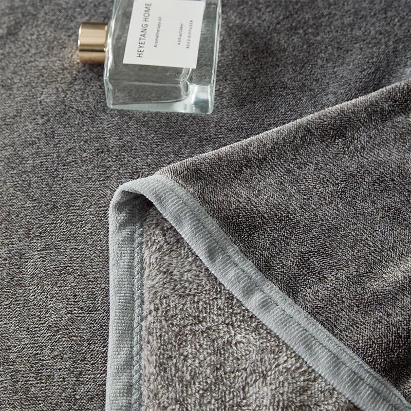 Muji Chenille All-Season Nap Blanket