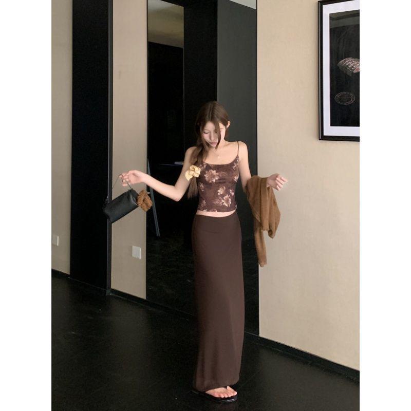 

Women s Summer 2026 Fashion Set: Retro Long-Sleeve Cardigan, Printed Camisole, and Fishtail Skirt S
