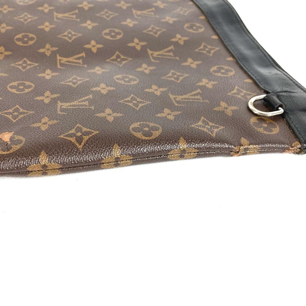 Louis Vuitton M69411 MonogramMacassar PochetteDiscovery Pouch Clutch bag