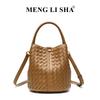 New simple and versatile hand-woven women's bags, fashionable one-shoulder crossbody bucket bags, portable child and mother bags