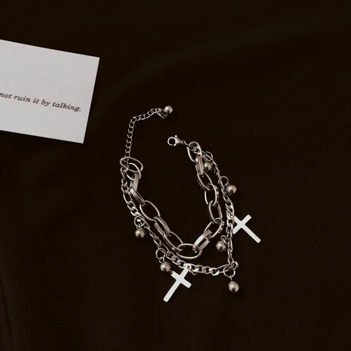 Vintage Gold Color Cuff Bracelet Set of 4 Stainless Steel Butterfly Bracelet Combination Fashion Elegant Bracelet Jewelry Gifts