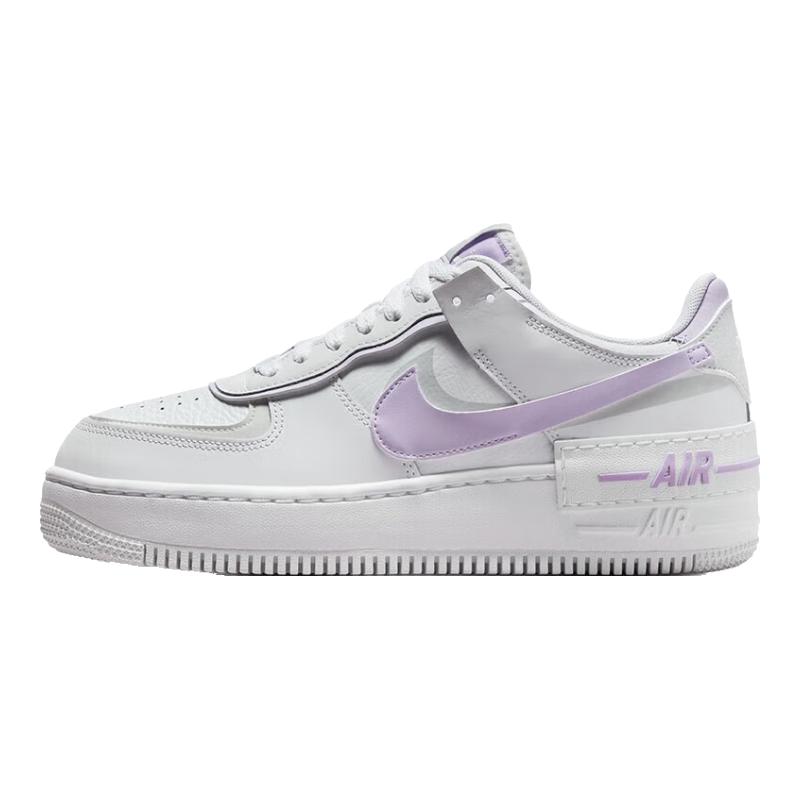 

Nike Air Force 1 Low-Top Sneakers 42