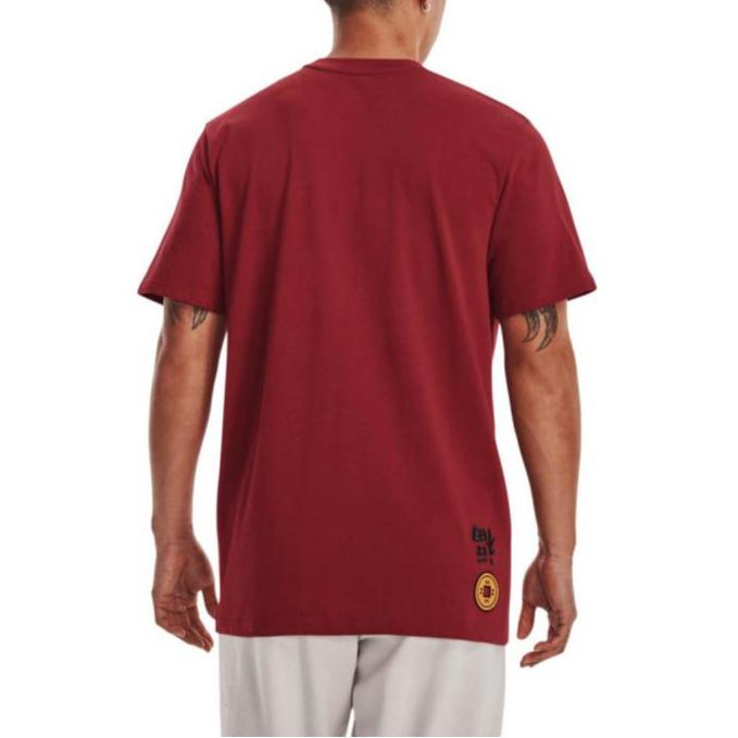 Men's Under Armour T-Shirts Men's Red Crew Neck Moderate Straight Fit