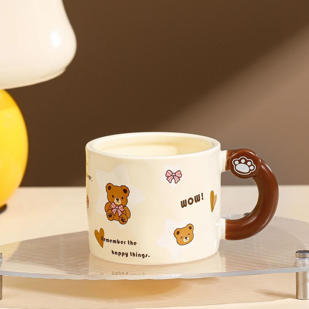 Roztomilý roztomilý medvídek Single Cup Kreslená dívka Keramický šálek Vysoce vypadající domácí Hrnek odolný vůči vysoké teplotě Malý dárek Kelímek na vodu