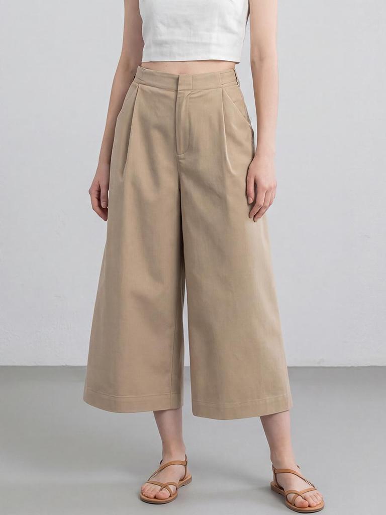 Guangmei Women's Summer Casual Wide-Leg Cropped Pants with Adjustable Waist and Front Pleats.