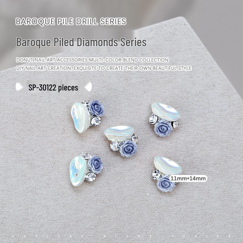 

Барочный дизайн ногтей с бриллиантами и жемчугом: Высокий глянец, Неправильный дизайн камелии, 2 штуки