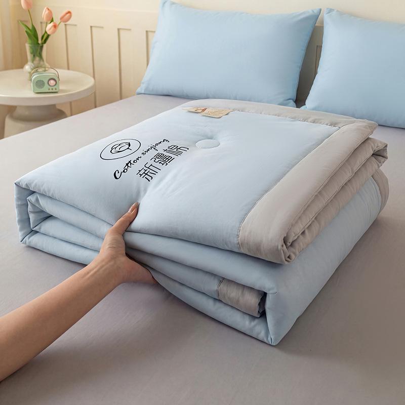 Xinjiang Cotton Summer Quilt: Machine Washable Lightweight AC Blanket for Spring & Autumn