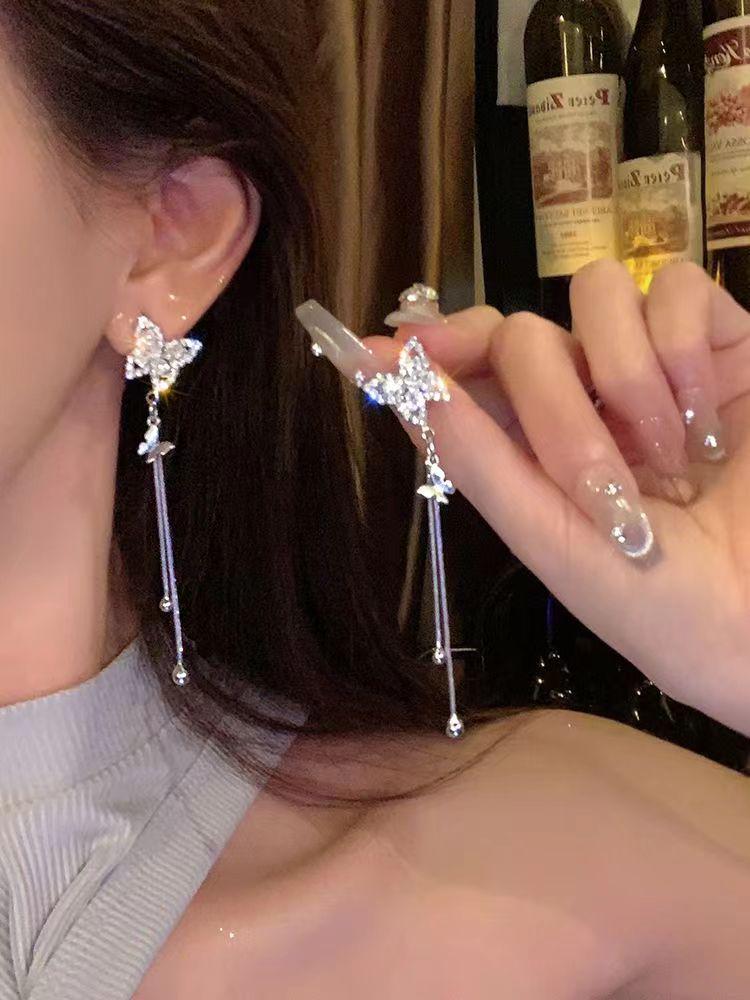 

Элегантные серьги-пусеты с кисточками 2024: Высококлассный, Модный и Универсальный для Женщин