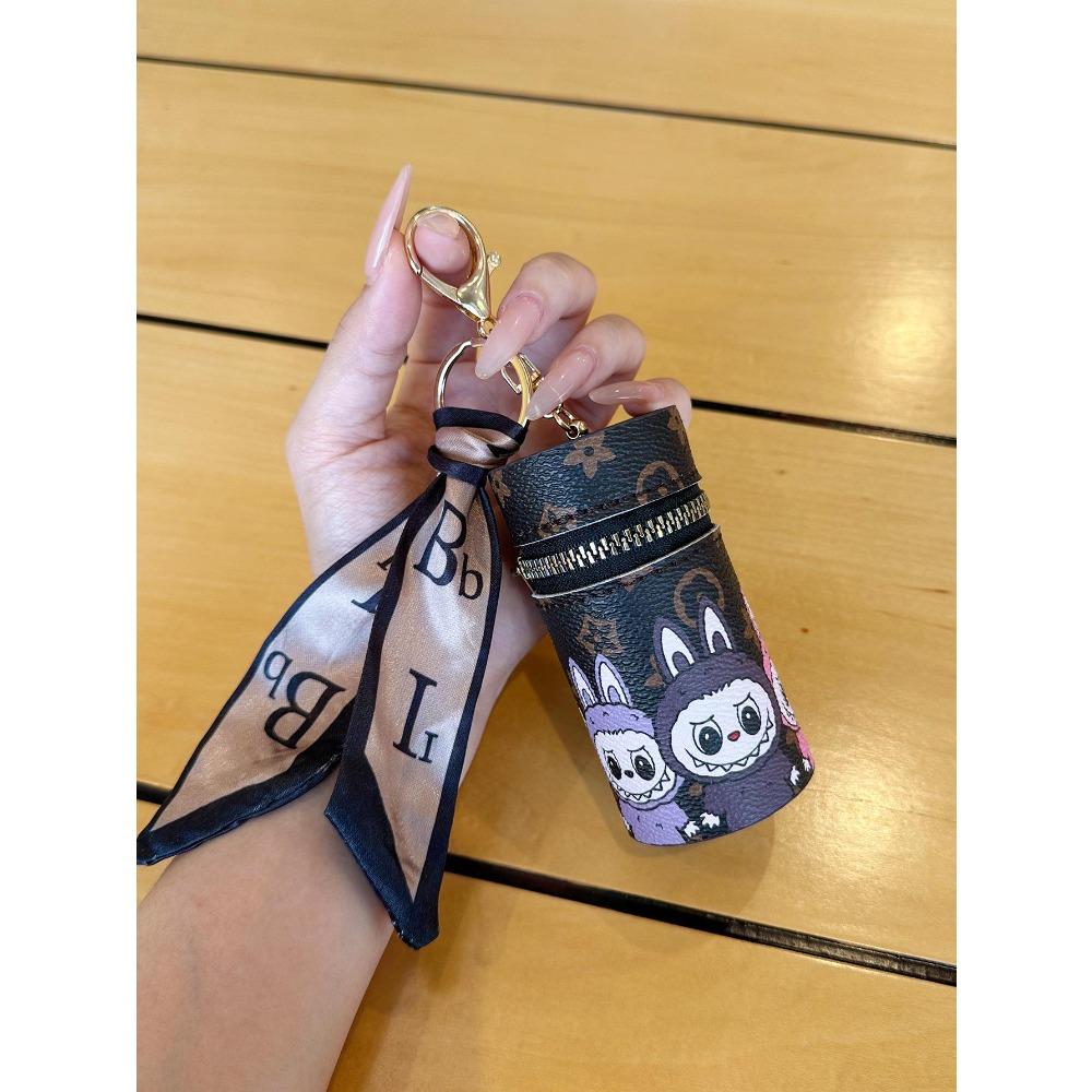 Neue Mode Labubu Mund Roter Umschlag Trendige Personalisierte Zylinder Aufbewahrungstasche Anhänger Niedliche Cartoon Schmucktasche