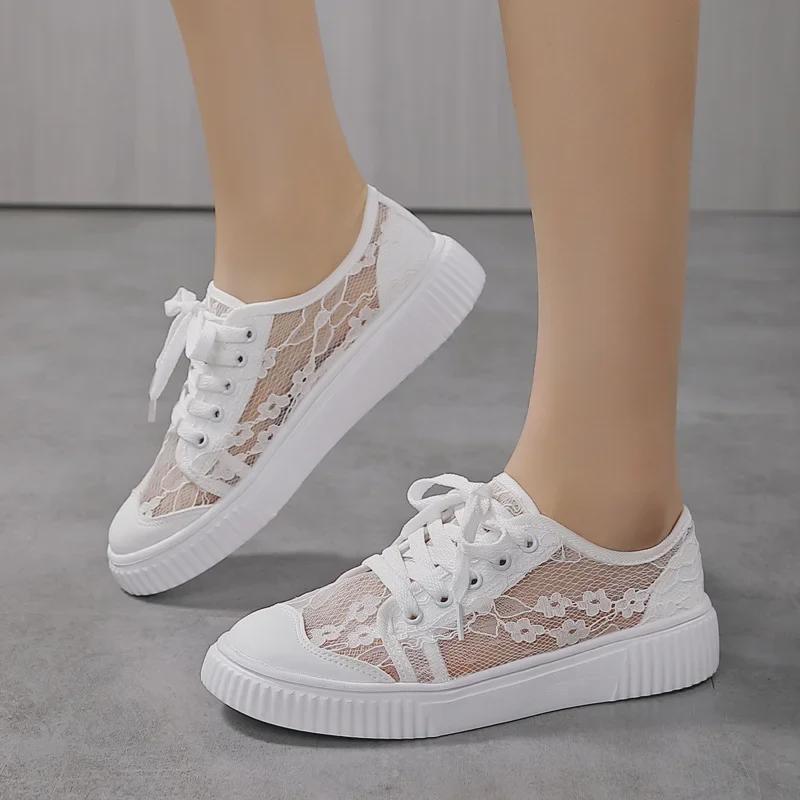 2025 Summer New Trend Lace Mesh Breathable Mesh Hollow Canvas Shoes Casual Sports Small White Shoes Board Shoes