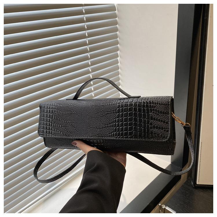 This year's popular underarm bag is fashionable, simple and textured commuter small bag for women's 2025 summer new shoulder small square bag