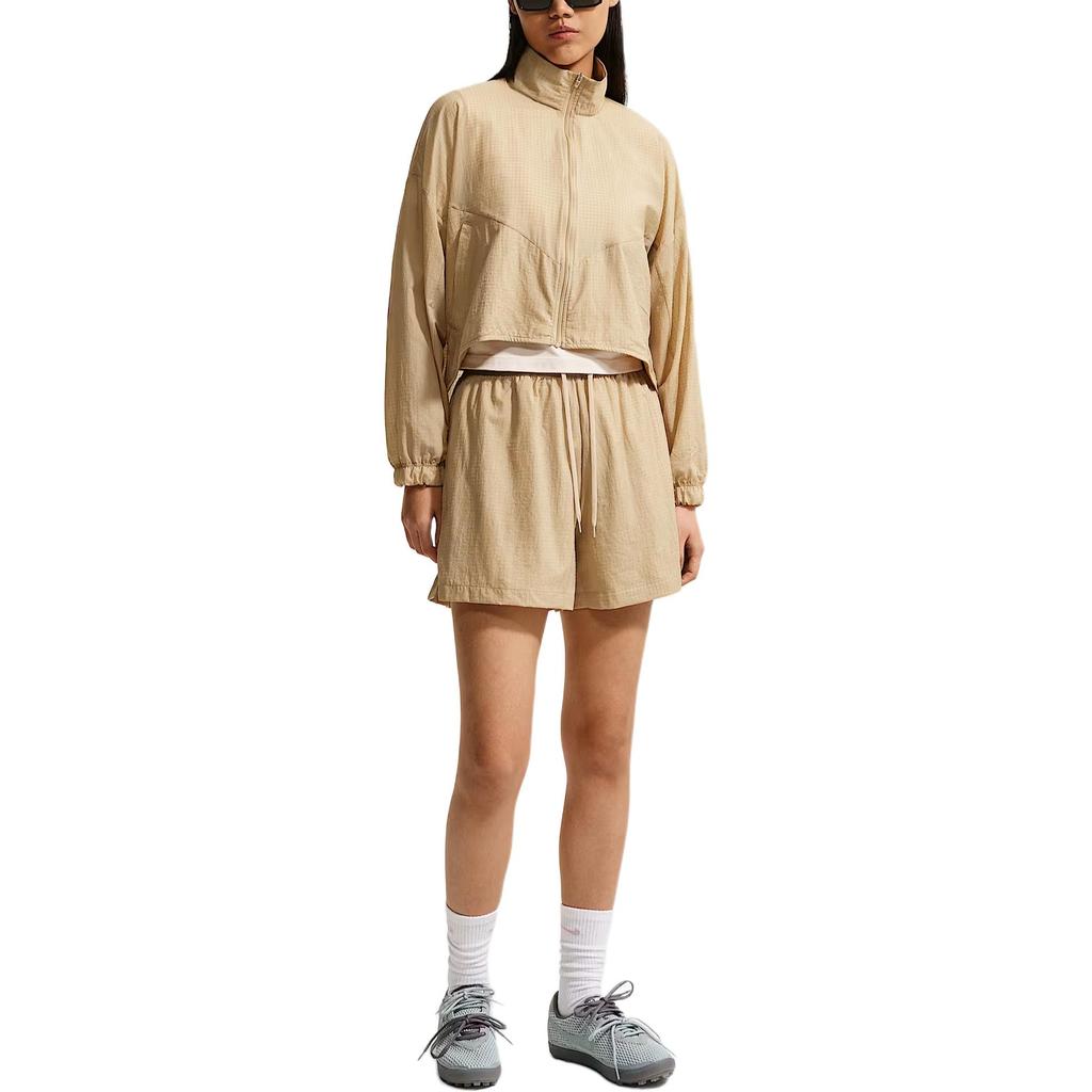 Nike Solid Lightweight Comfortable Tear-Resistant Jacket Women jackets IF0588248