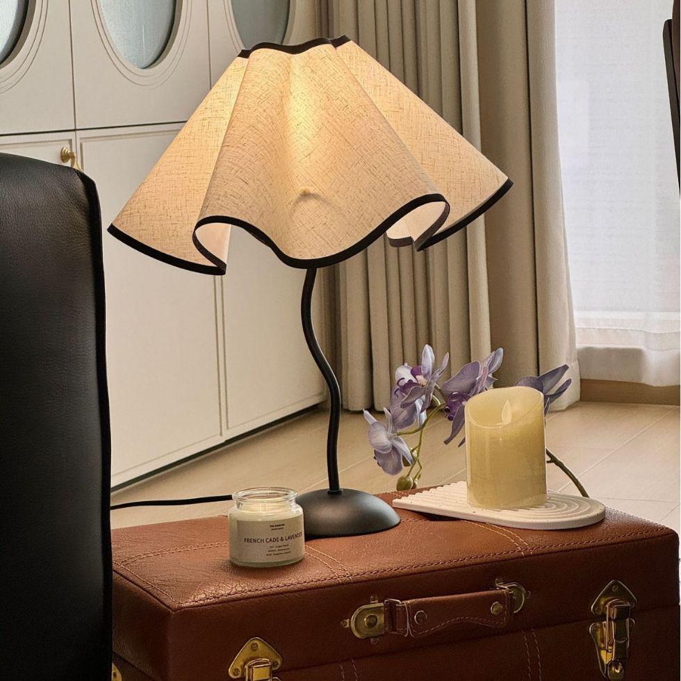 Modern Minimalist Petal Umbrella Desk Lamp - S-Shaped Iron Art for Bedrooms & B&Bs