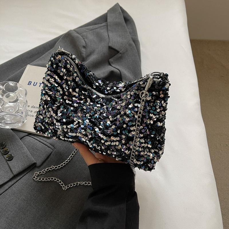 

В этом году популярна, модна и необычна, универсальная сумка через плечо с пайетками, новая сумка-мессенджер на цепочке большой вместимости 2025 года. разноцветный