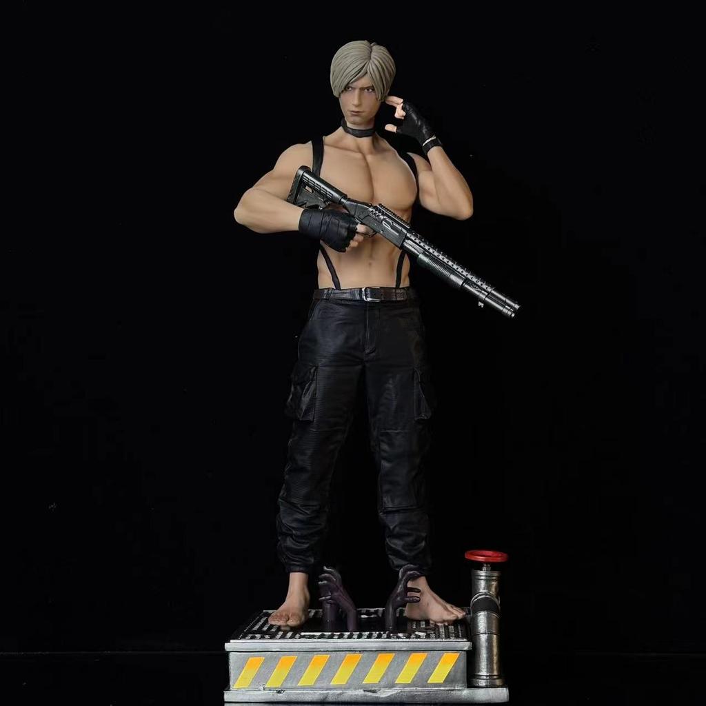 32Cm Hot Game Movie Leon 3Rd Generation Gk Action Figures Anime Model Trendy Collectible Toy Desktop Decoration Statue Ornament