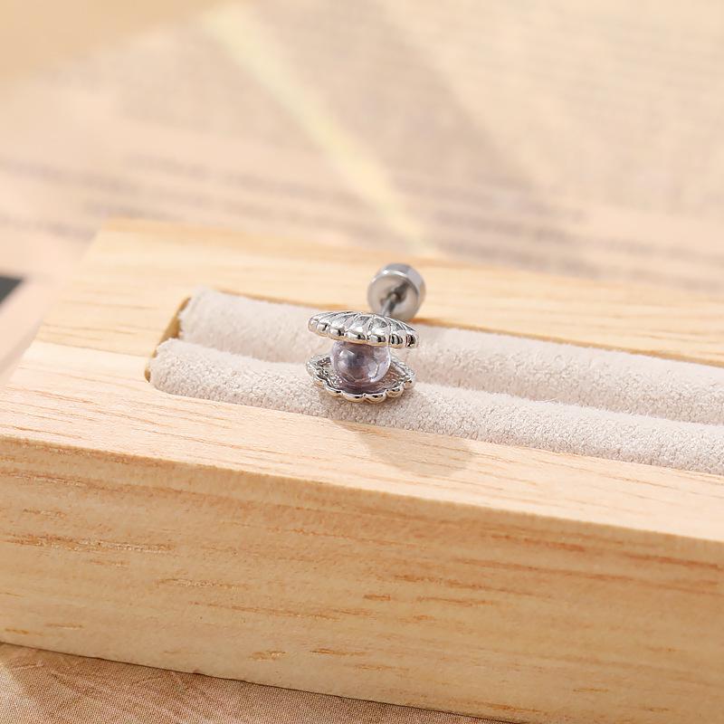 

Цветные титановые серьги-пусеты с двумя головками