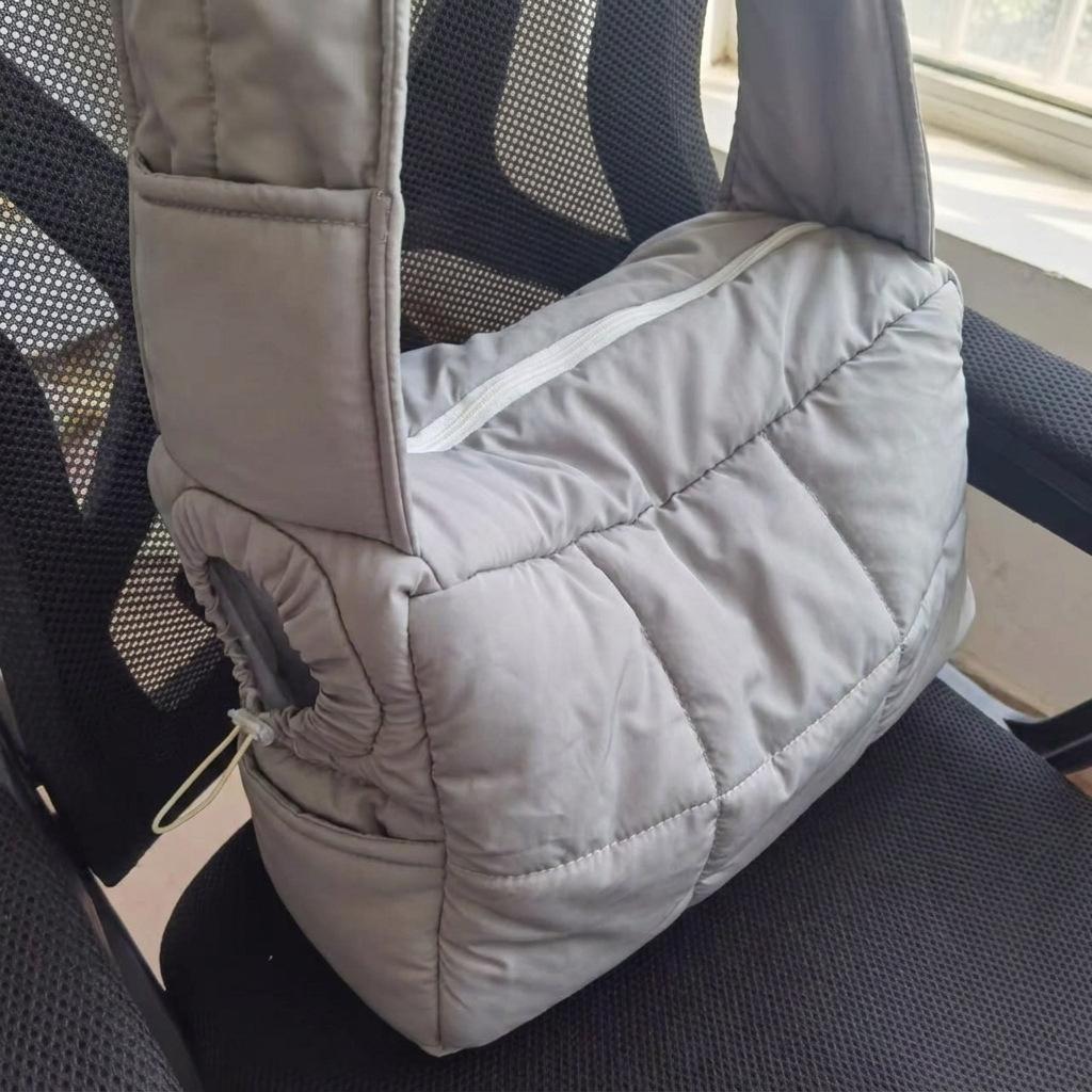 Pet Large Capacity Cat and Dog Shoulder Cross Bag Warm Cat and Dog Bag Pet Travel Bag Pet Carrier