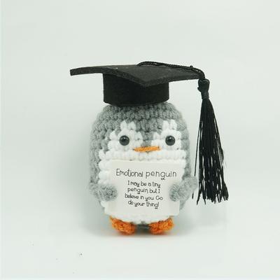 Lustige Positive Häkel-Dr. Kartoffel Puppe Schreibtisch Ornament Handgemacht Aufmunterung Emotionale Unterstützung Positive Ente mit Karte Heim Party Deko
