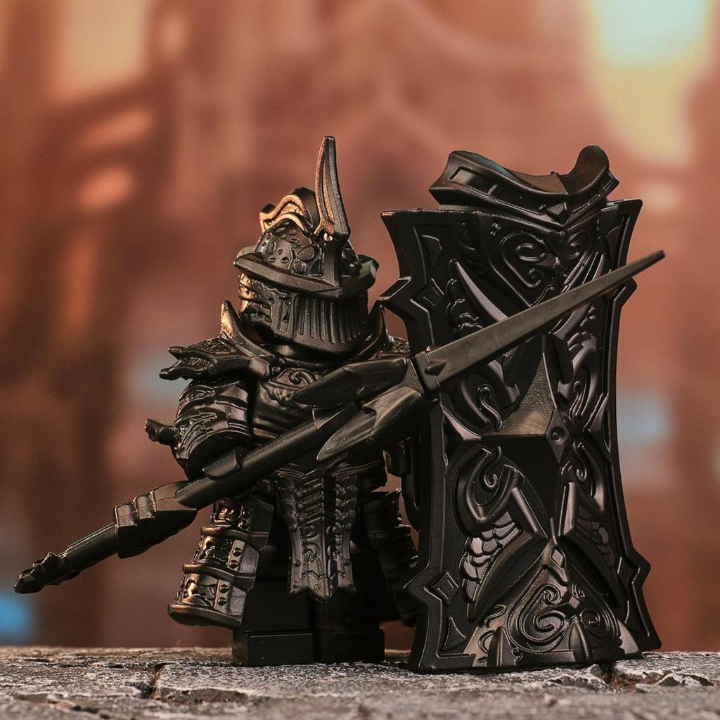 Demon's Souls High Tower Knight Soldier Armor Building Block Figure Assembly Toy