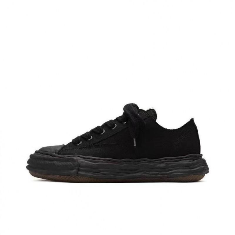 Unisex Casual Platform Sneakers With Lace-Up Men Women
