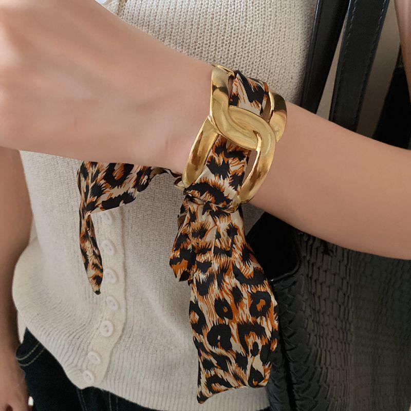 Minimalistyczna bransoletka z żywicy w kolorach gradientowych: Świeża, Słodka, Wszechstronna Bransoletka dla Kobiet