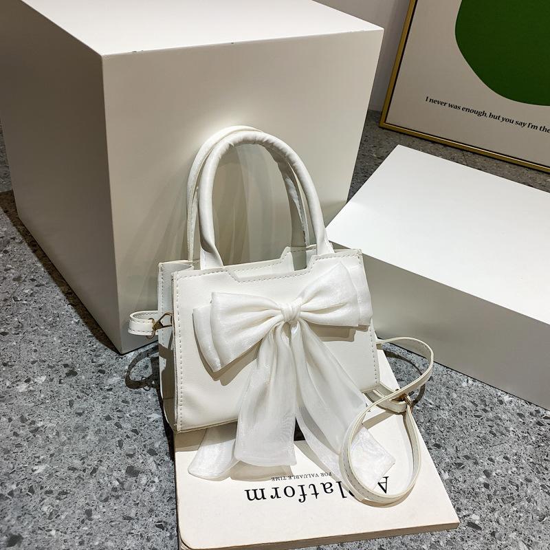 

Autumn small bag women s bow handbag new fashionable fresh simple shoulder messenger women s bag