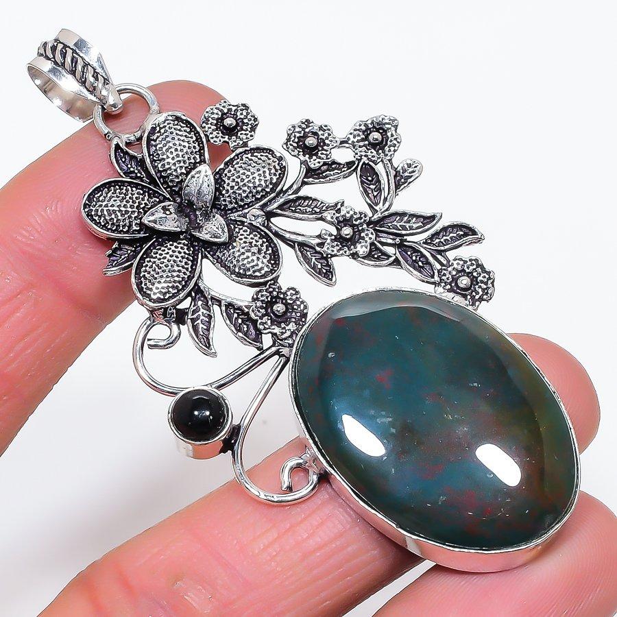 

Natural Bloodstone, Onyx Gemstone 925 Sterling Silver Jewelry Pendant 3.15 b7t98