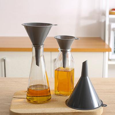 3 Pezzi/Set Imbuto di Plastica Per Utensili da Cucina Domestici Set Imbuto di Separazione Triangolare Per Filtrare Alcol Perdite