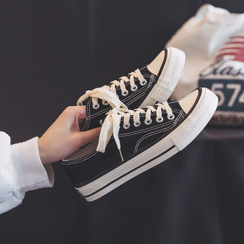 ins canvas shoes female Korean version versatile student 2025 spring and summer new Hong Kong style retro shoes original style white board shoes