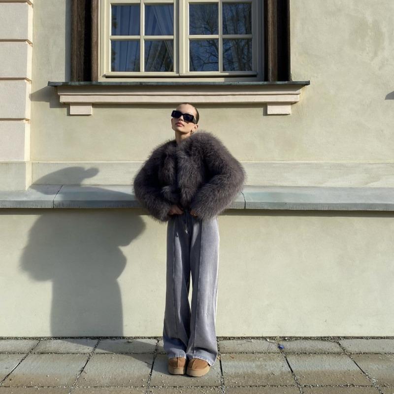 Autumn and Winter High Waist Short Coat Women's Versatile Round Neck Top