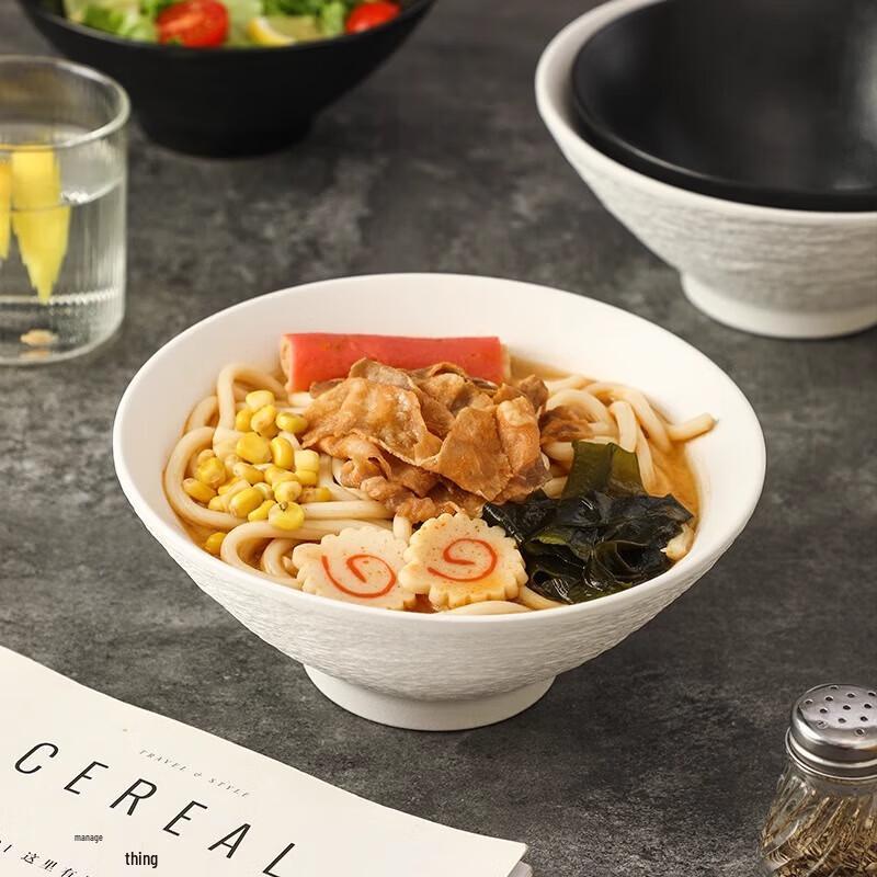Elegant Japanese Ceramic Douli Ramen Bowl