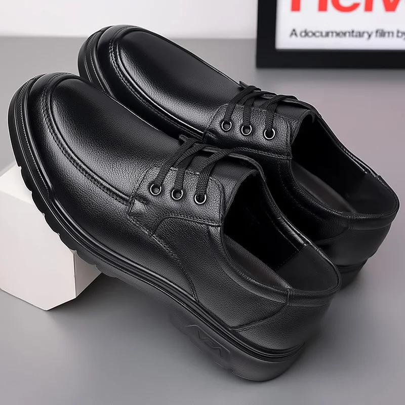 Móda 2025Vintage Pánské Kožené Boty Pánské společenské boty Nazouvací Business Casual Boty Klasická Měkká Kůže Hombre Prodyšné Pánské Mokasíny