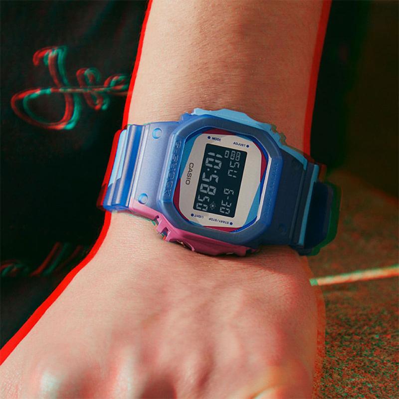 Casio G-Squad G-Shock Limited Edition Shockproof Waterproof Classic Square Quartz Watch Men Watches Black DWE-5600PR-2PR