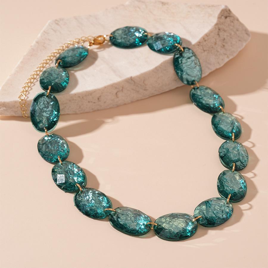 Vintage niche resin oval geometric clavicle chain fashion simple temperament high sense necklace women