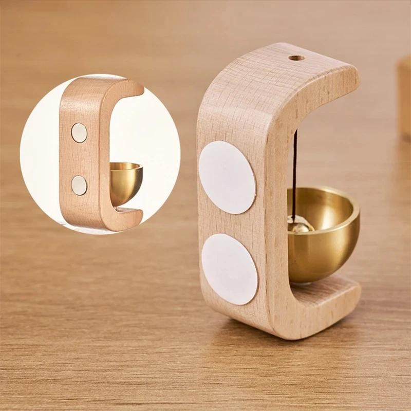 Solid Wooden Round Doorbell with Magnetic Brass Wind Chimes Wireless Jingle Bell Entrance Bell Pendant for Home Decoration