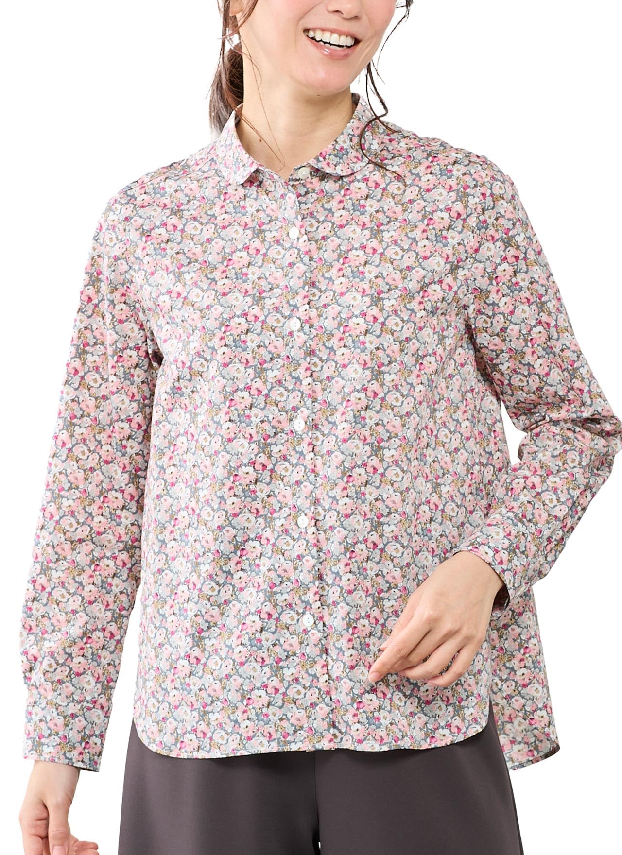 

920 Сделано в Японии Блузка-топ с круглым воротником Liberty с длинным рукавом Tana Lawn D Серо-розовый Мелкий цветочный [ИСП] Женская (М, Узор)