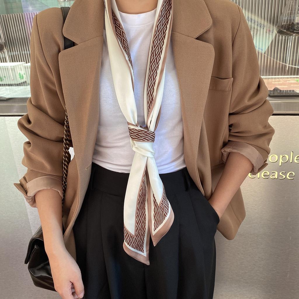 Primavera e verão cetim longo cachecol para mulheres protetor solar xale moda beleza cena cetim longo cachecol versátil viagem cachecol