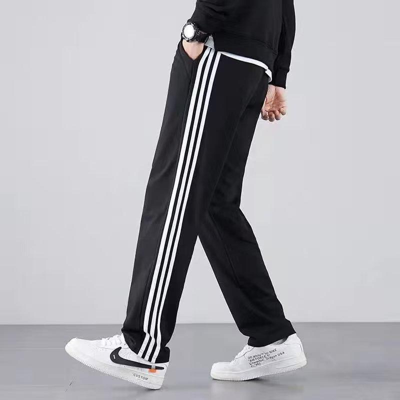 Trendiges Unisex Sportoutfit für Frühling & Herbst: Dreistreifiger Cardigan & Lange Hose Set für Paare
