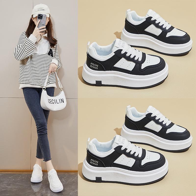 2025 Four Seasons New Ladies All Match Fashion Board Shoes Increase Display thick-soled Women Shoes Outdoor Small White Shoes