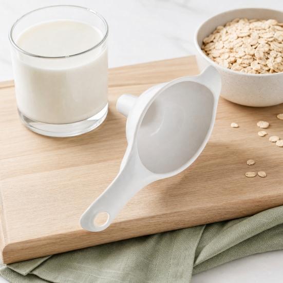 Plastic Funnel, Oil Liquid Funnel with Handle And Pouring Spout, Wide Mouth Kitchen Funnel for Transferring Liquids