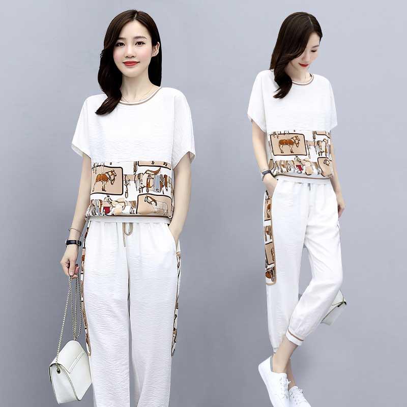 Chic Summer 2022 Women's Slimming Jogger Set - Stylish Age-Reducing Two-Piece Casual Outfit