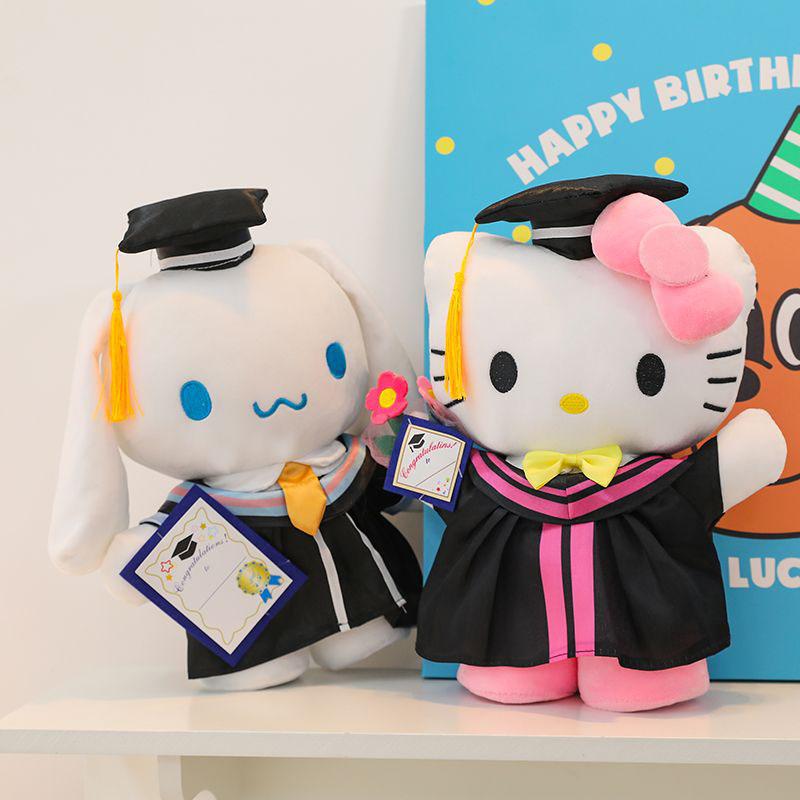 Carino Cartone Animato Tocco e Toga Bambola Peluche Decorazione Festa Studenti Giocattolo Morbido Dopamina Regalo Perfetto Per Ragazze
