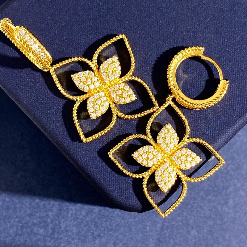 Ohrringe mit Glücksklee-Anhänger, hohle vierblättrige Blume, leuchtendes Zirkonia-Kreuz, Blumen-Ohrringe-Set