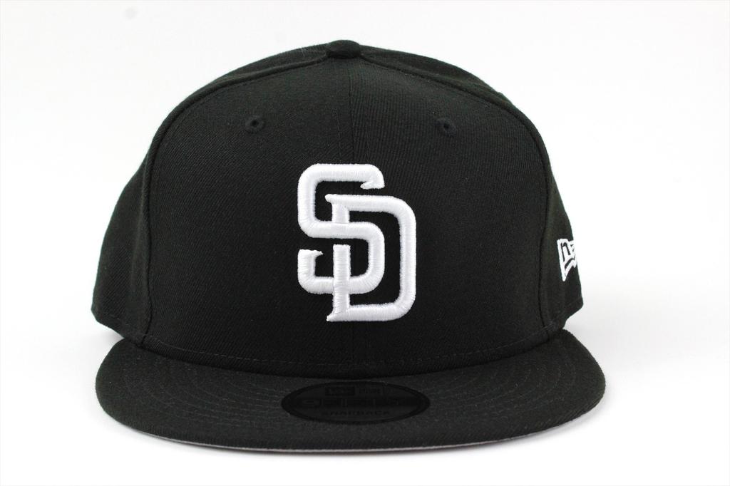 New Era MLB 9FIFTY Black White Snapback San Diego Padres & Cap,