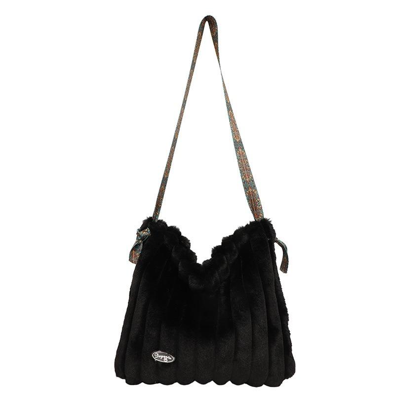 Autumn and winter large-capacity plush bag women's winter new fashion shoulder bag commuter tote bag messenger bag