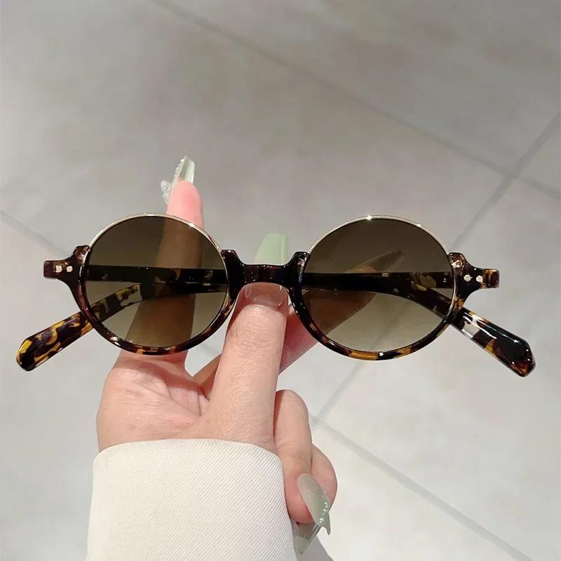 

New in Retro Outdoor Casual Sun Glasses Vintage Oval Sun Glasses Men Women Stylish Luxury Design Decor Shades