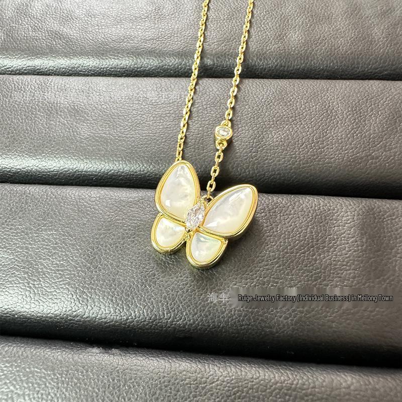 Exquisite Natural White Mother-of-Pearl Butterfly Clavicle Necklace for Women