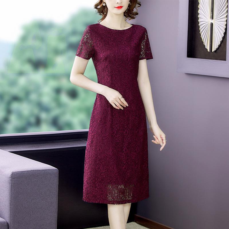 

Elegant Waist-Cinching Slim Lace Skirt: Comfortable Summer Base Dress for a Flawless, Slimming Fit вина червоного кольору